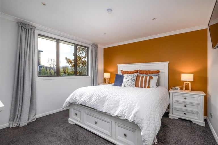 Photo of property in 8 Spruce Close, Alexandra, 9320