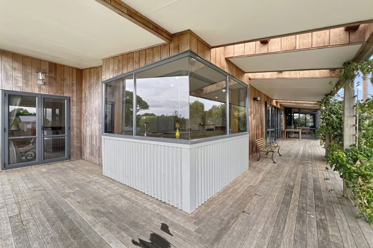 Photo of property in 10 Pohutukawa Avenue, Kaiaua, Pokeno, 2473