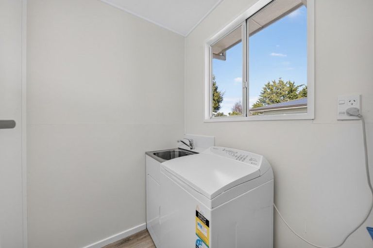 Photo of property in 1 Taverner Street, Carterton, 5713
