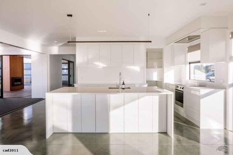 Photo of property in 16 Alan Livingston Drive, Cambridge, 3434