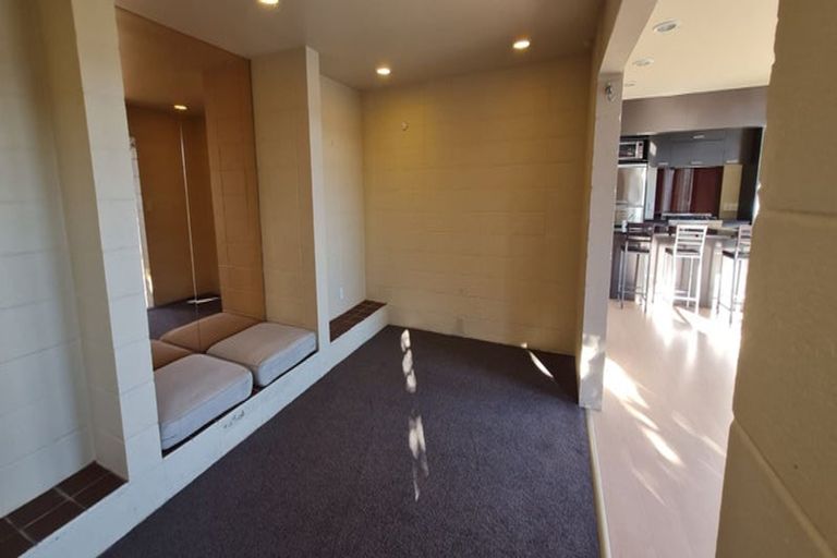 Photo of property in 39 Robieson Street, Roseneath, Wellington, 6011