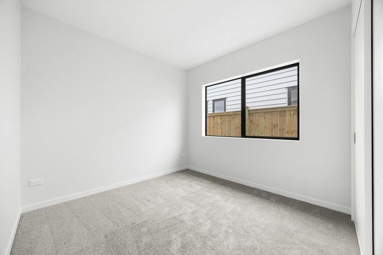 Photo of property in 12 Piko Road, Opaheke, 2113