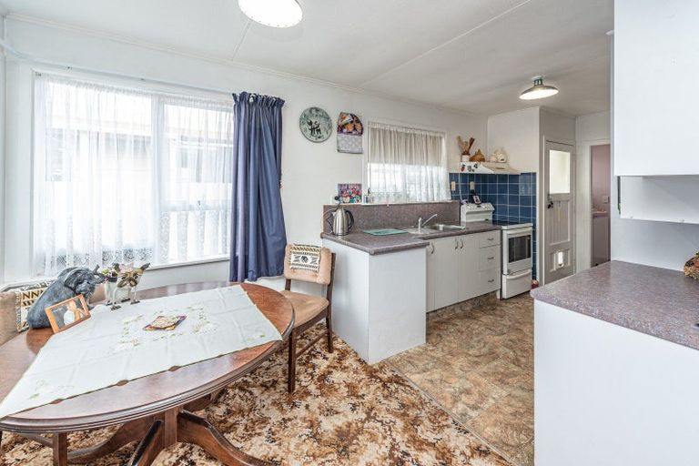 Photo of property in 85 Cornfoot Street, Castlecliff, Whanganui, 4501