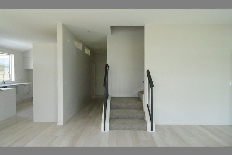 Photo of property in 24 Kaimanawa Road, Karaka, Papakura, 2113