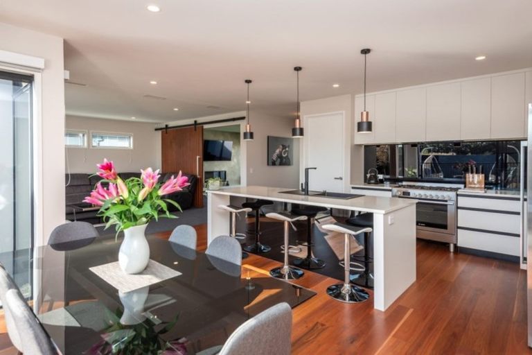 Photo of property in 41 Waterstock Way, Parklands, Christchurch, 8083