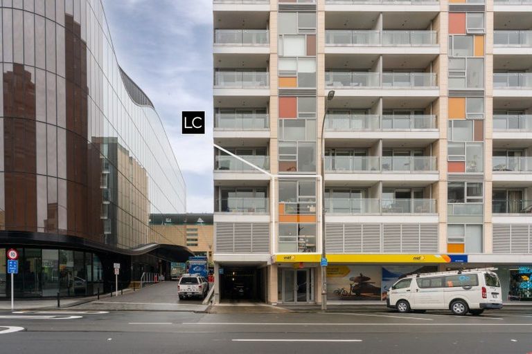 Photo of property in Monument Apartments, 2b/245 Wakefield Street, Te Aro, Wellington, 6011
