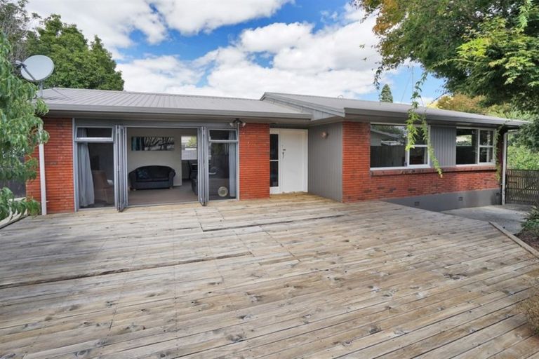 Photo of property in 10 Pulham Crescent, Queenwood, Hamilton, 3210