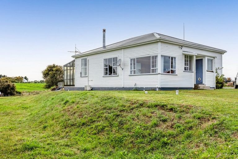 Photo of property in 8 Egmont Street, Normanby, Hawera, 4614