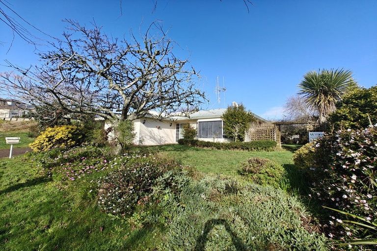 Photo of property in 76 Splitt Avenue, Glenview, Hamilton, 3206