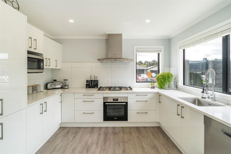 Photo of property in 12 Fenwick Crescent, Wallaceville, Upper Hutt, 5018