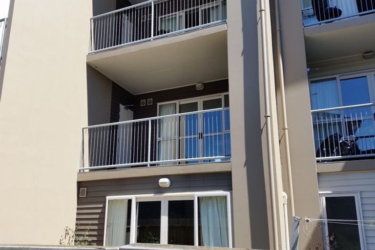 Photo of property in 8/30 Mathesons Road, Phillipstown, Christchurch, 8011