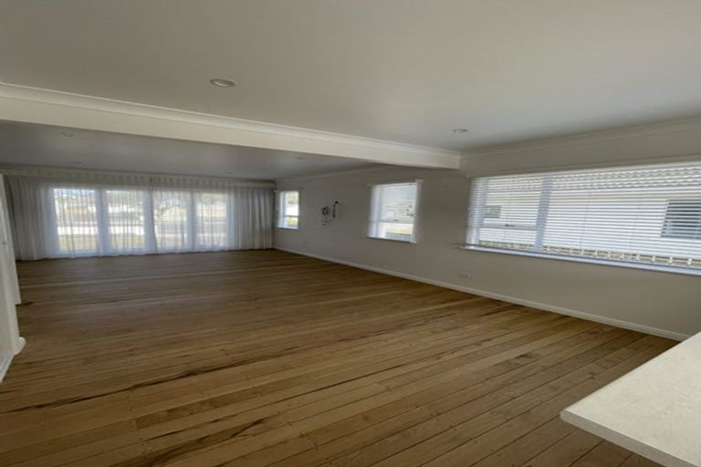 Photo of property in 25 Waimea Street, Westown, New Plymouth, 4310