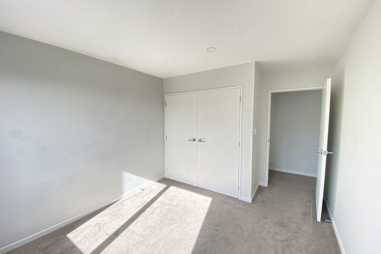 Photo of property in 148 Hobsonville Road, Hobsonville, Auckland, 0618