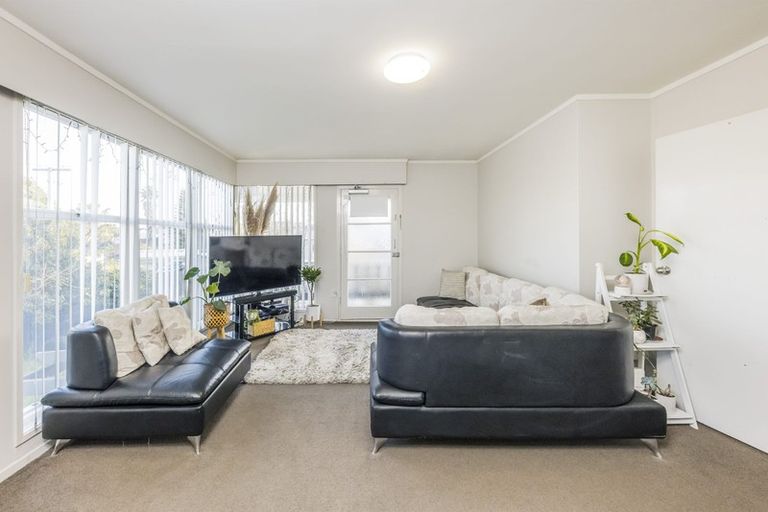 Photo of property in 69 Greenmeadows Avenue, Manurewa East, Auckland, 2102