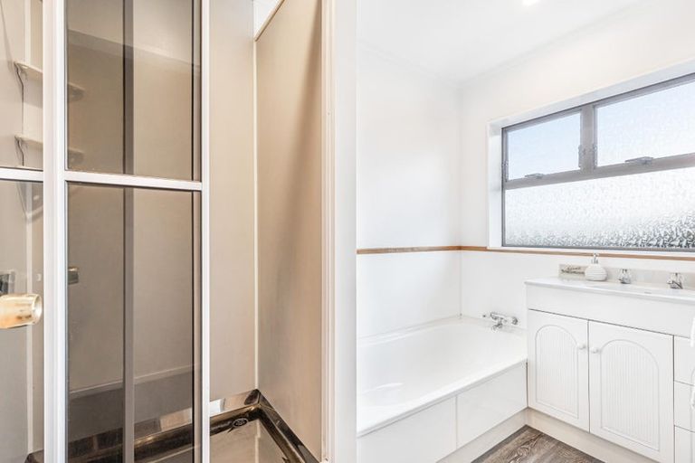 Photo of property in 24a New Windsor Road, Avondale, Auckland, 0600