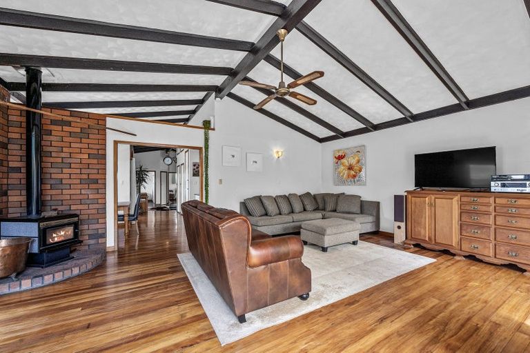 Photo of property in 13 North Crescent, Kaukapakapa, 0873