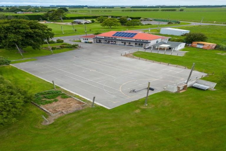 Photo of property in Former Morven School, 41 Donald Street, Morven, Waimate, 7980