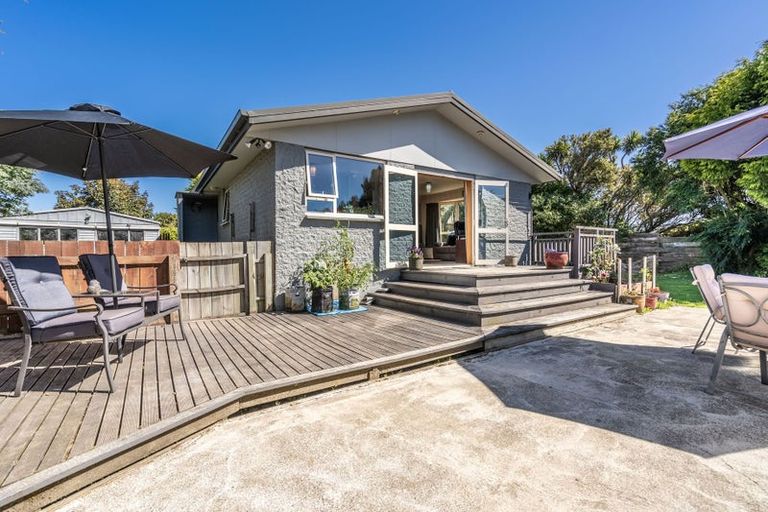 Photo of property in 71 Paisley Street, Kew, Invercargill, 9812