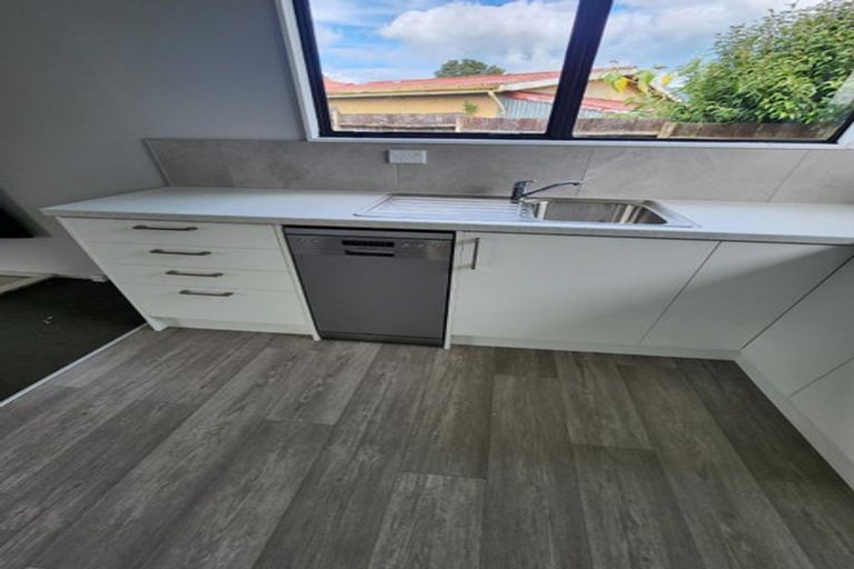 Photo of property in 8a Montgomery Avenue, Pukekohe, 2120