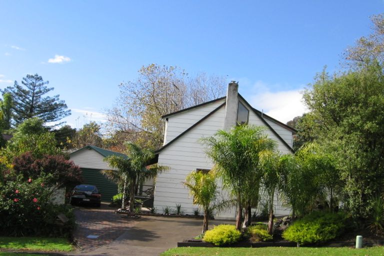 Photo of property in 30 John Gill Road, Shelly Park, Auckland, 2014
