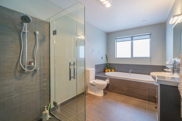 Photo of property in 4 Hawk Hill Crescent, Cooks Beach, Whitianga, 3591