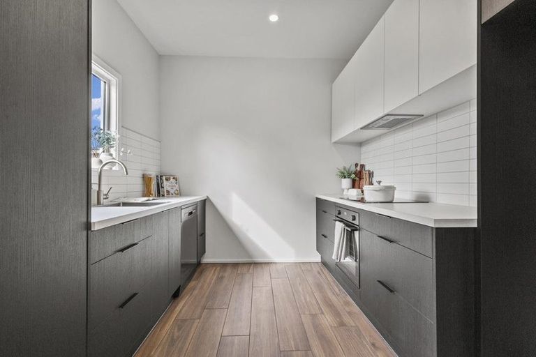 Photo of property in 28 North Parade, Richmond, Christchurch, 8013