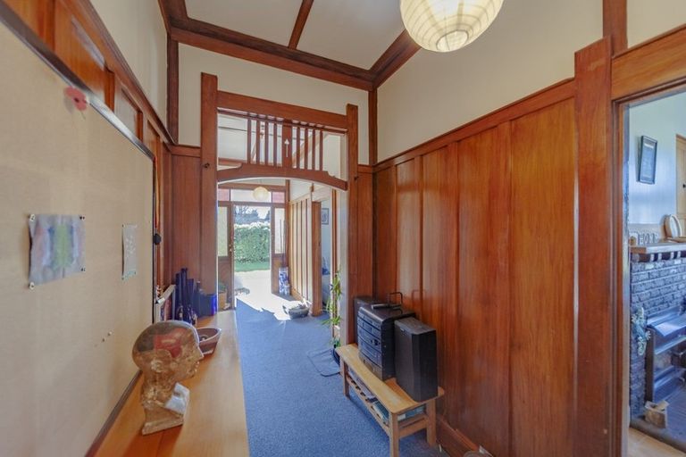 Photo of property in 18 Francis Drake Street, Waipukurau, 4200