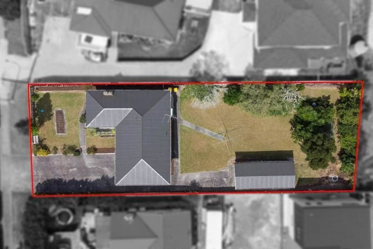 Photo of property in 87 Awaroa Road, Sunnyvale, Auckland, 0612