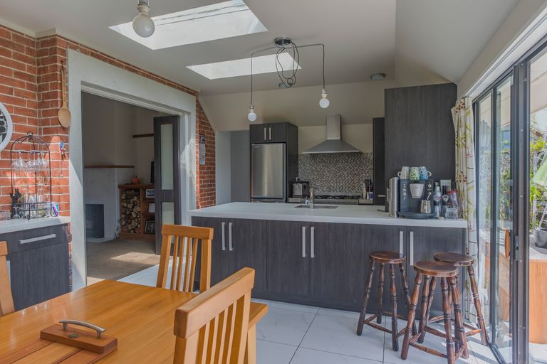 Photo of property in 16 Collingwood Street, Highfield, Timaru, 7910