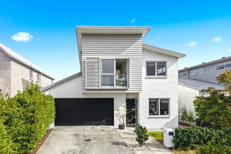 Photo of property in 19 Harakeke Road, Hobsonville, Auckland, 0616