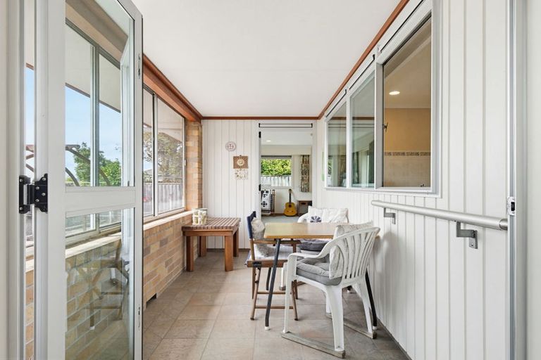 Photo of property in 25 Barraud Place, Pukehangi, Rotorua, 3015