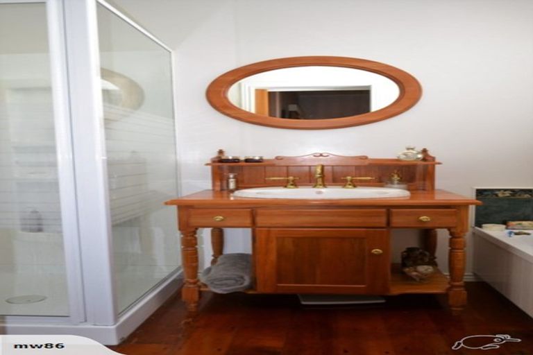 Photo of property in 1066 Egmont Road, Egmont Village, New Plymouth, 4372