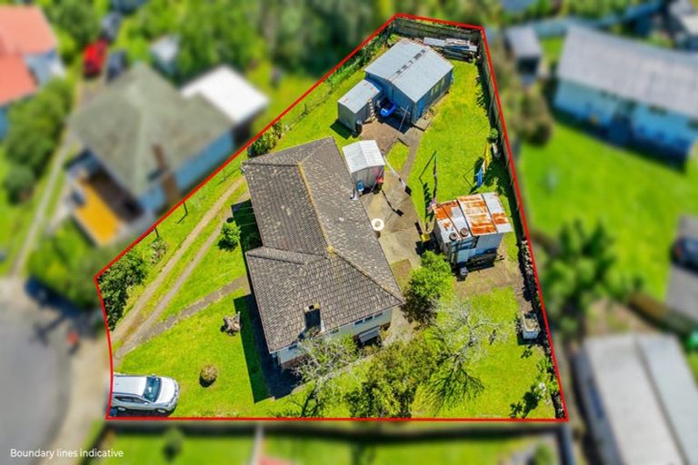 Photo of property in 12 Derrett Place, Mangere Bridge, Auckland, 2022