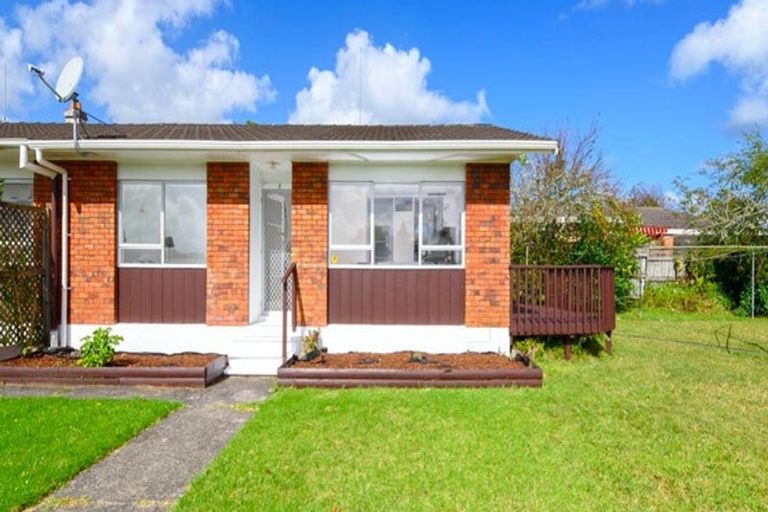 Photo of property in 3/16 Northall Road, New Lynn, Auckland, 0600