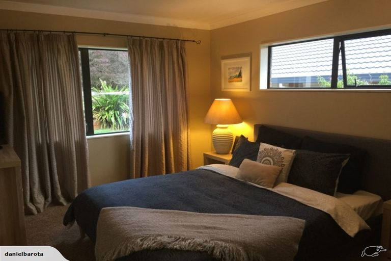 Photo of property in 15 Leanne Way, Waikanae Beach, Waikanae, 5036