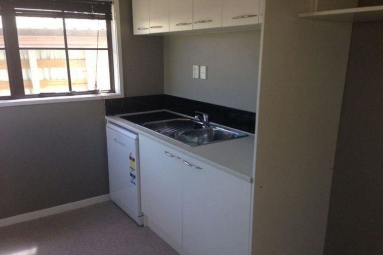 Photo of property in 50 Trimdon Street, Randwick Park, Auckland, 2105