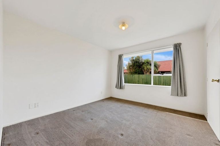 Photo of property in 1/127 Gilberthorpes Road, Hei Hei, Christchurch, 8042