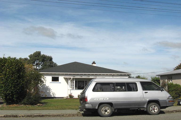 Photo of property in 89 Shearman Street, Waimate, 7924