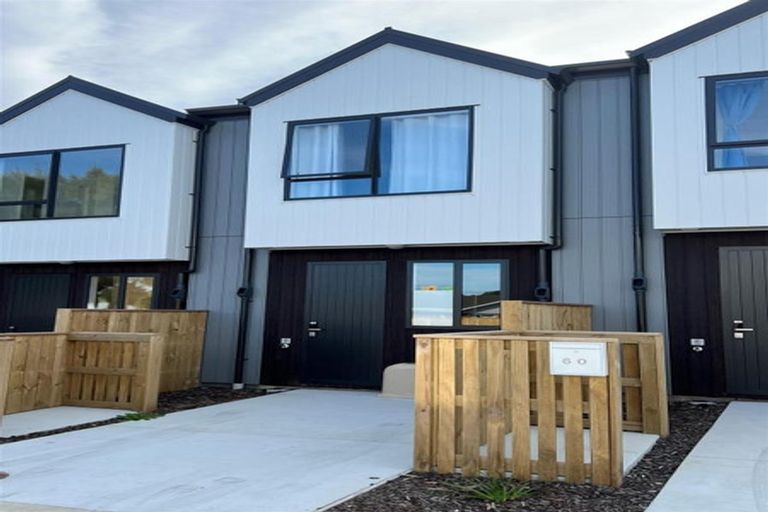 Photo of property in 60 Waipuhinui Way, Wiri, Auckland, 2104