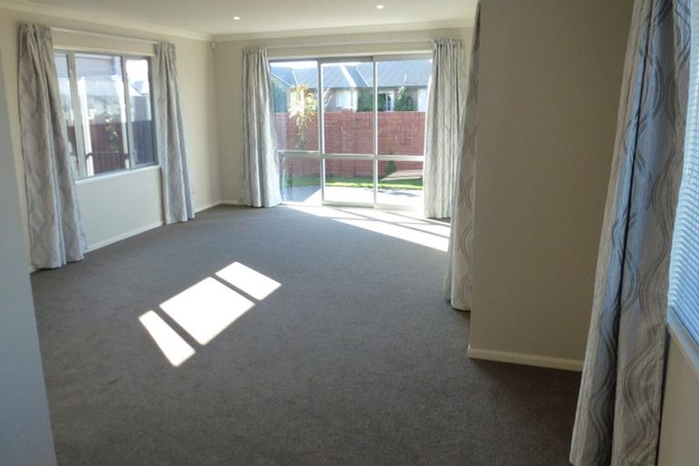 Photo of property in 49a Mcmahon Drive, Aidanfield, Christchurch, 8025