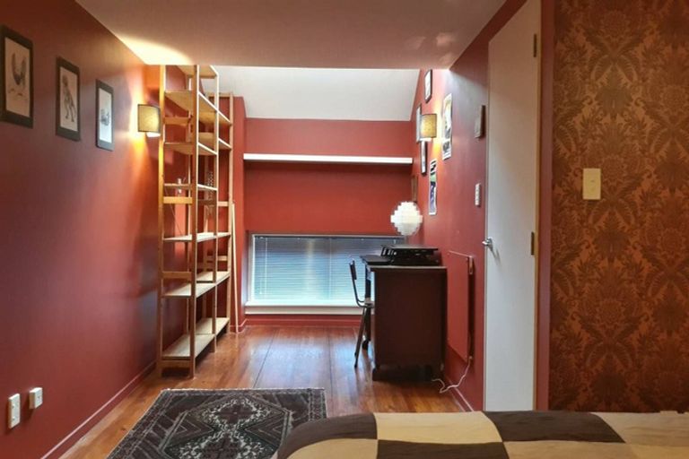 Photo of property in Courtenay Mews Apartments, 2/14 Alpha Street, Te Aro, Wellington, 6011