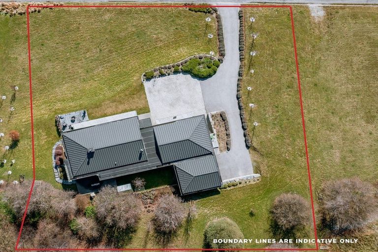 Photo of property in 16 Hayes View Lane, Lake Hayes, Queenstown, 9371