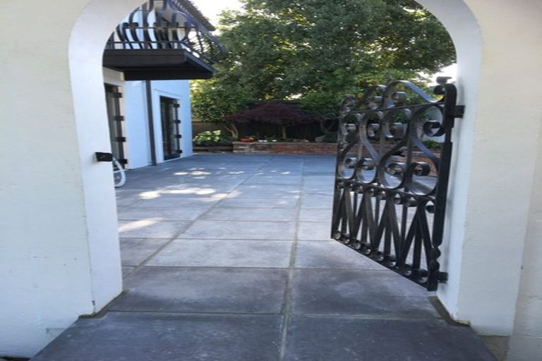 Photo of property in 125 Stapletons Road, Richmond, Christchurch, 8013