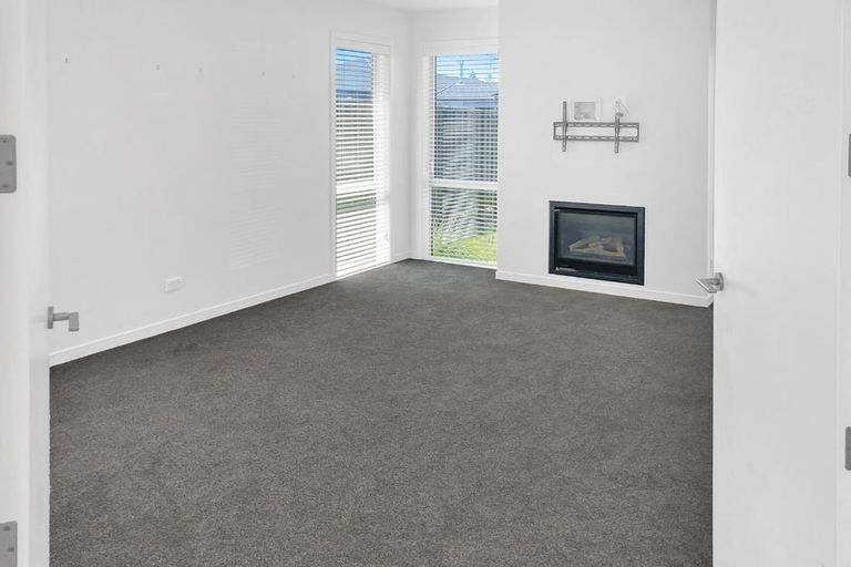 Photo of property in 24 Kaituna Place, Te Awa, Napier, 4110