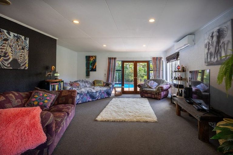 Photo of property in 124 Opouteke Road, Kaihu, 0379