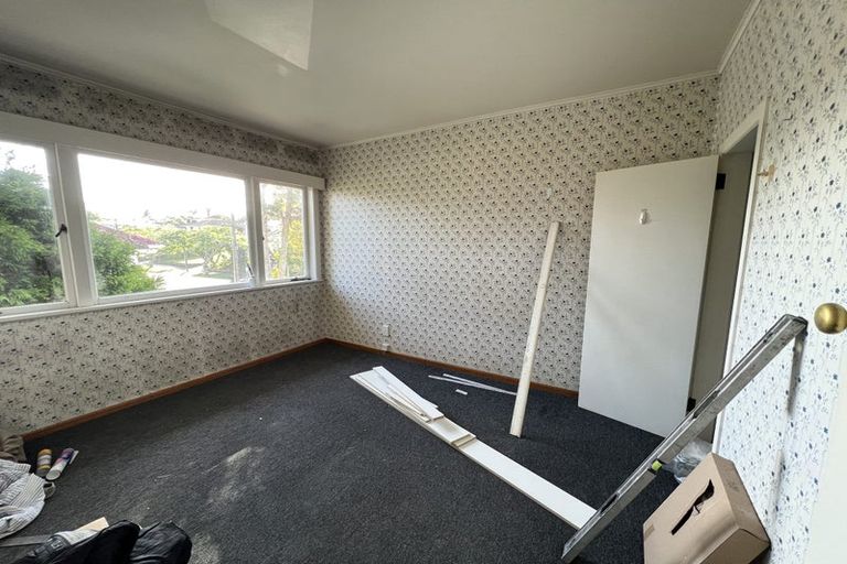 Photo of property in 37 Shoreham Street, Avondale, Auckland, 0600
