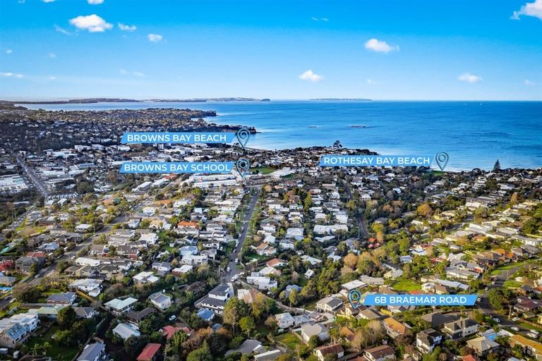 Photo of property in 2/6 Braemar Road, Rothesay Bay, Auckland, 0630
