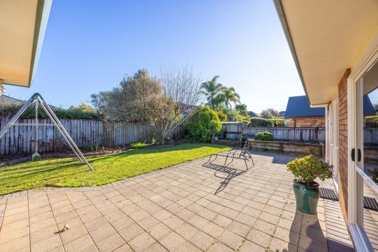 Photo of property in 15 Roderick Place, Rototuna, Hamilton, 3210