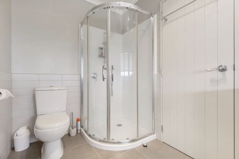 Photo of property in 13 Packspur Drive, Flat Bush, Auckland, 2016