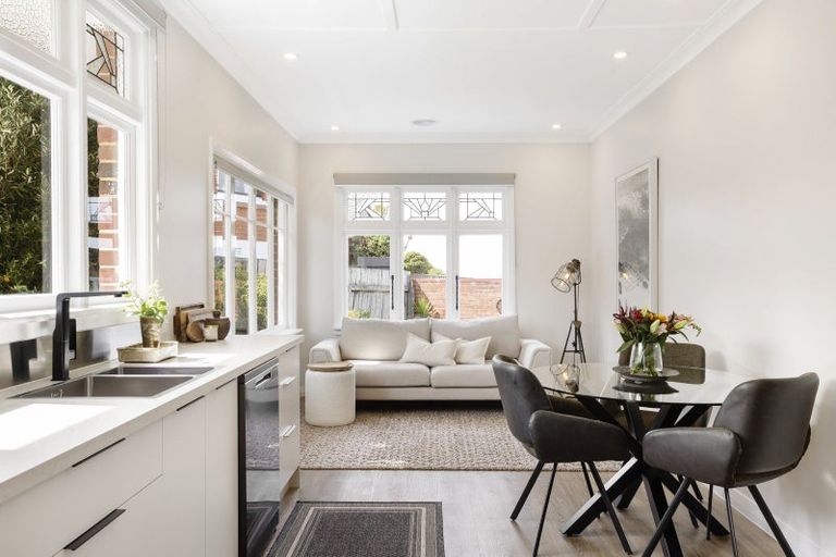 Photo of property in 1 Spencer Street, Andersons Bay, Dunedin, 9013